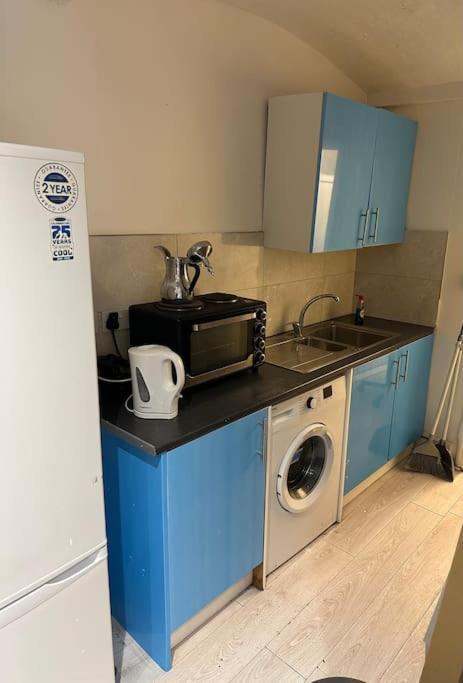 1 Bedroom Studio Central London 220 外观 照片